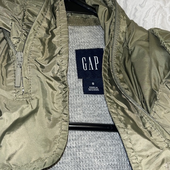 Olive Green Windbreaker - Picture 3 of 3